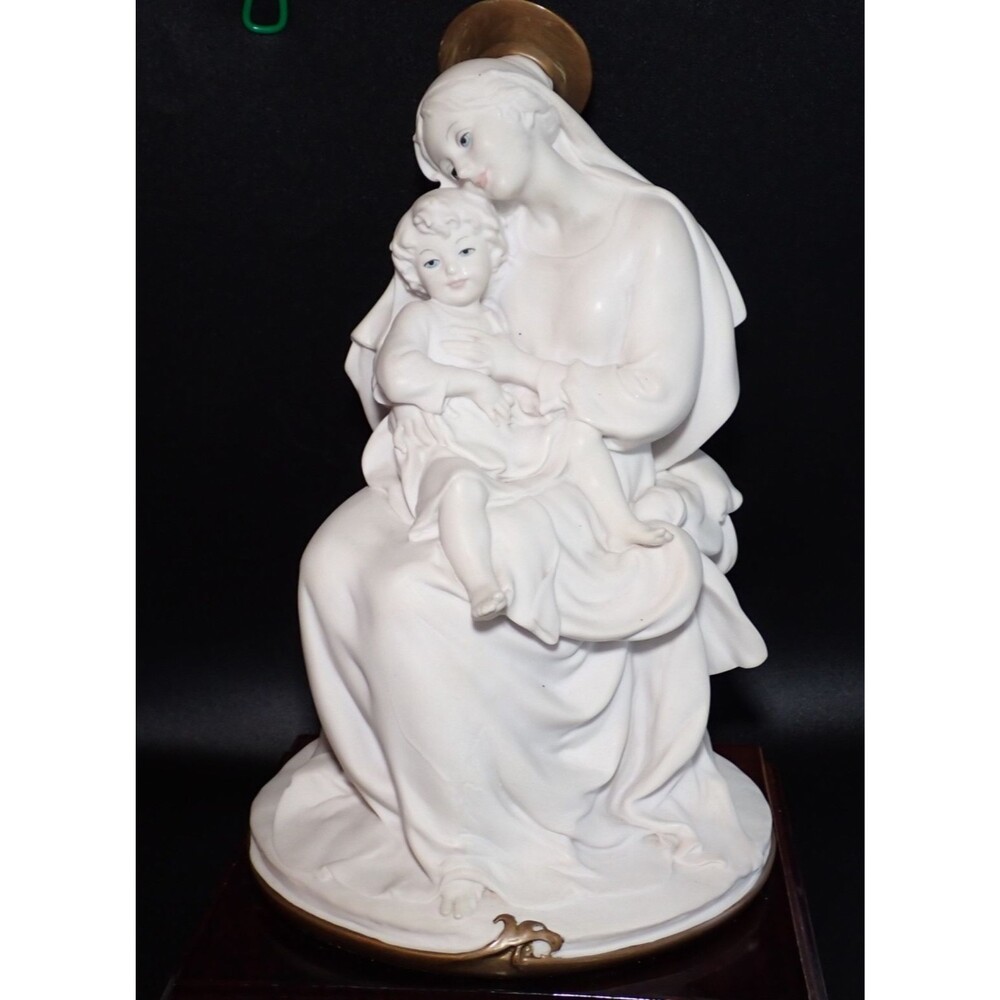 Giuseppe Armani Capodimonte Italy Madonna & Child Retired Sculpture Statue 11"